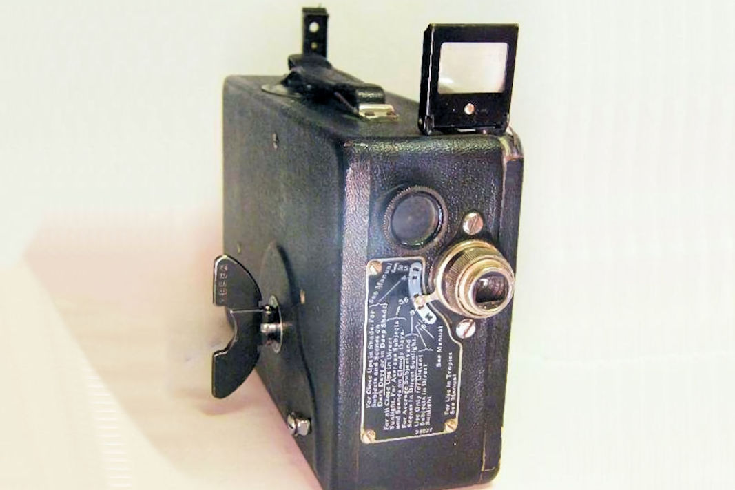 Camera Cine-Kodak Modl BB Junior - 1930